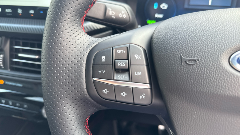 Ford Kuga 2.5 PHEV ST-Line 5dr CVT Estate